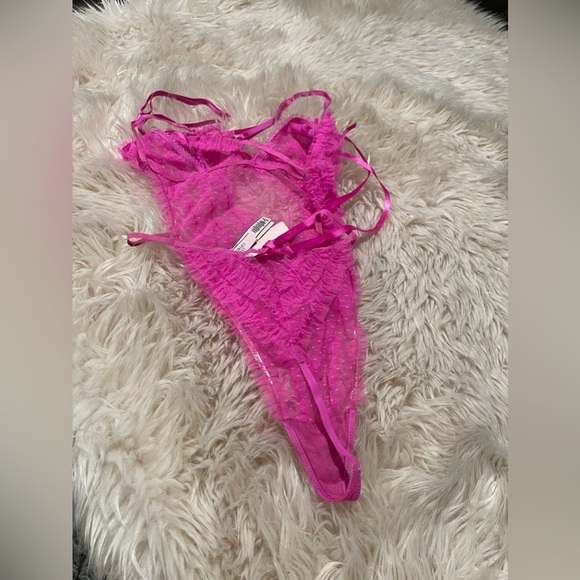 NWT Victoria’s Secret coquette lace thong bodysuit - Picture 3 of 6